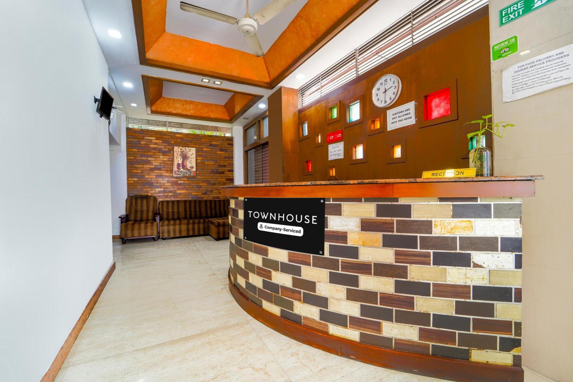 Kochi Super Townhouse City Center Ernakulam מראה חיצוני תמונה